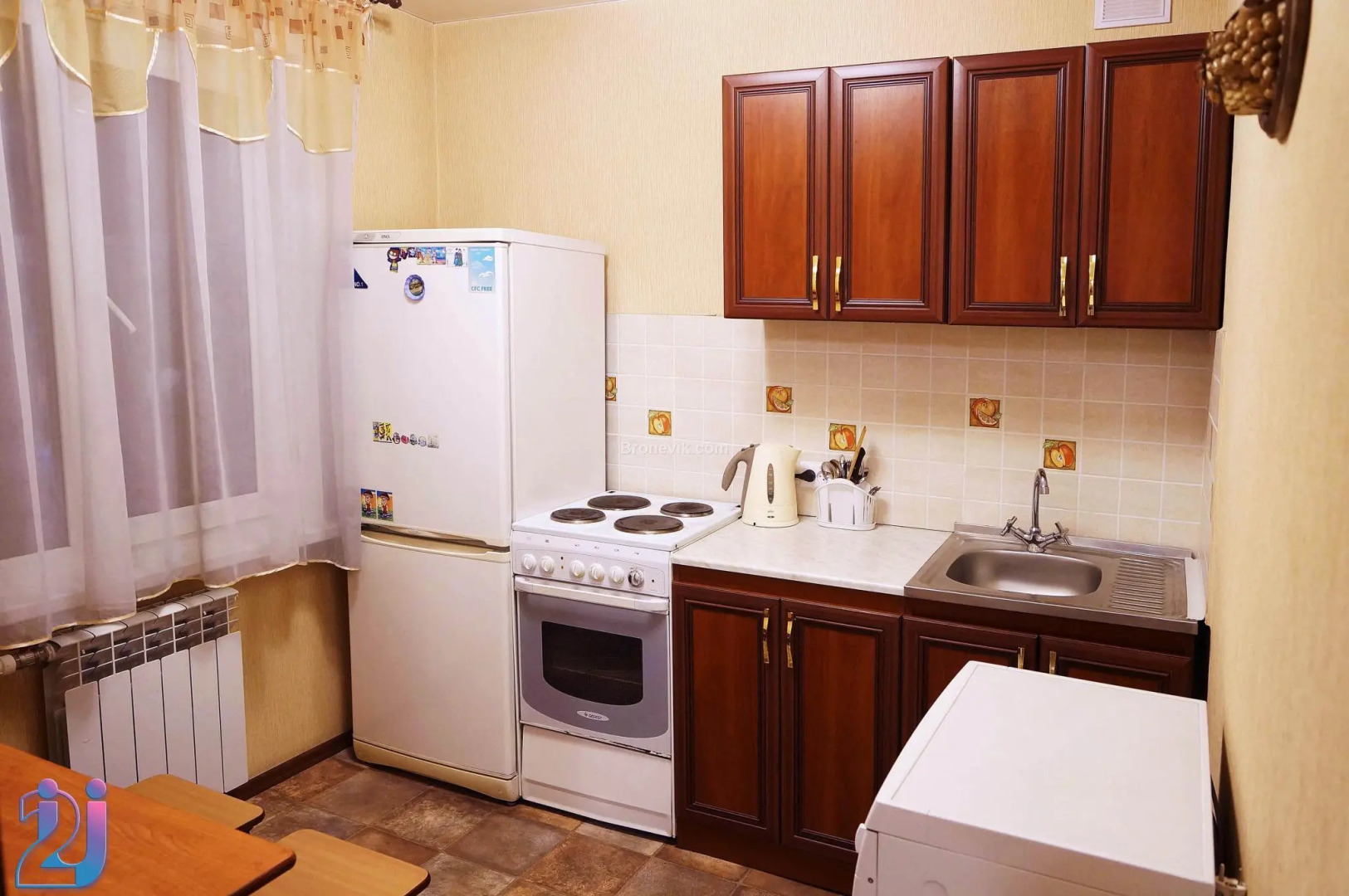 2U (Ту Ю) на улице Борсоева 23