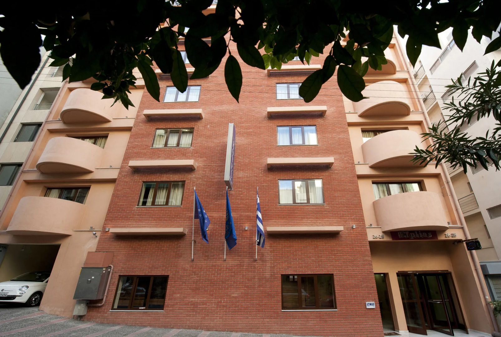 Efplias Hotel Apartments and Suites