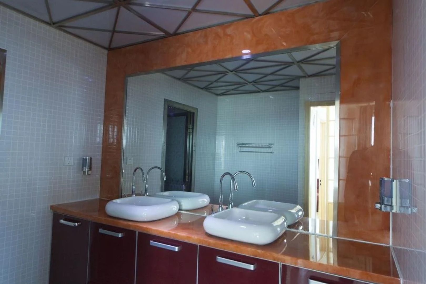 Huiyuan Holiday Hotel