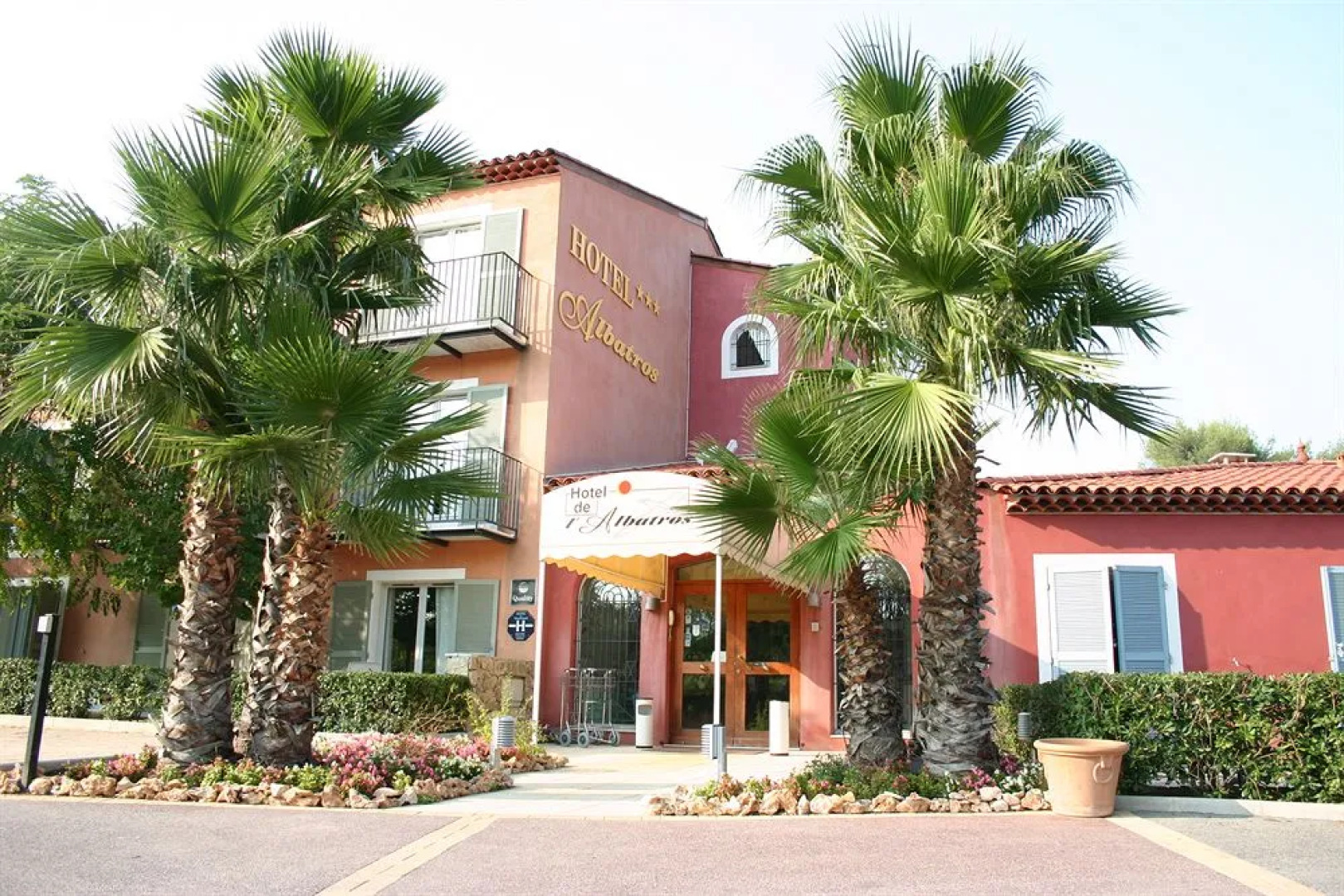 Adonis Mouans-sartoux L'Albatros