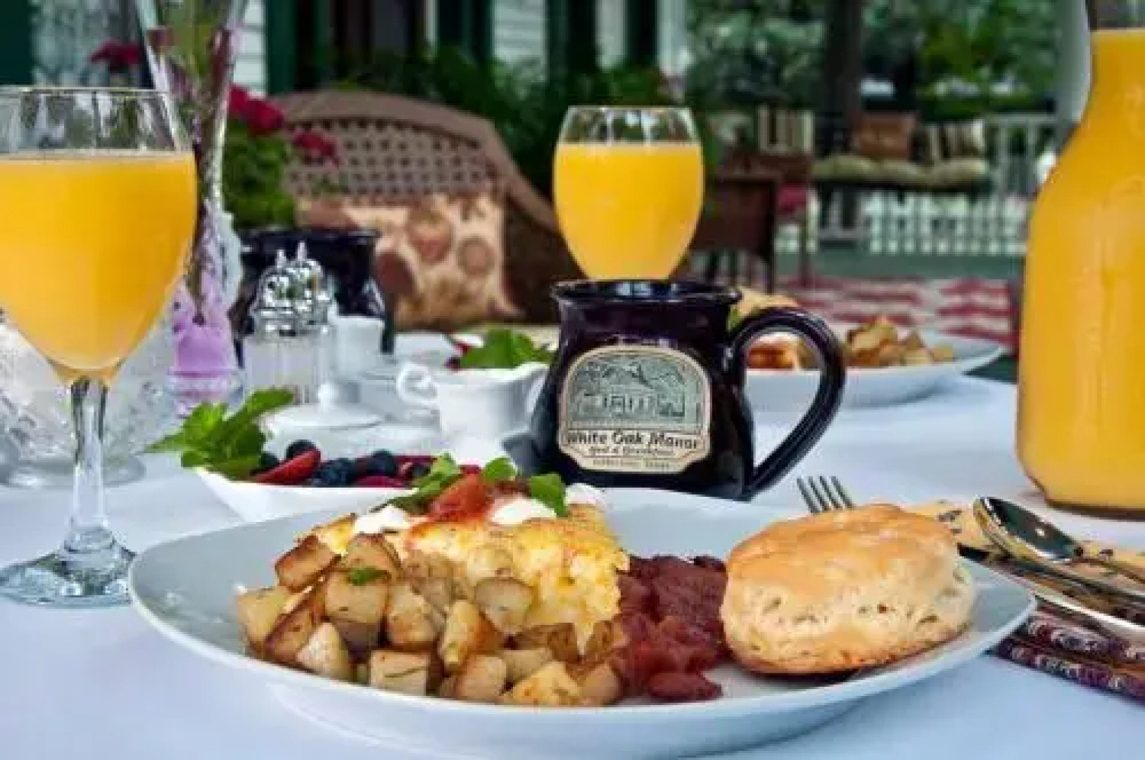 White Oak Manor Bed & Breakfast