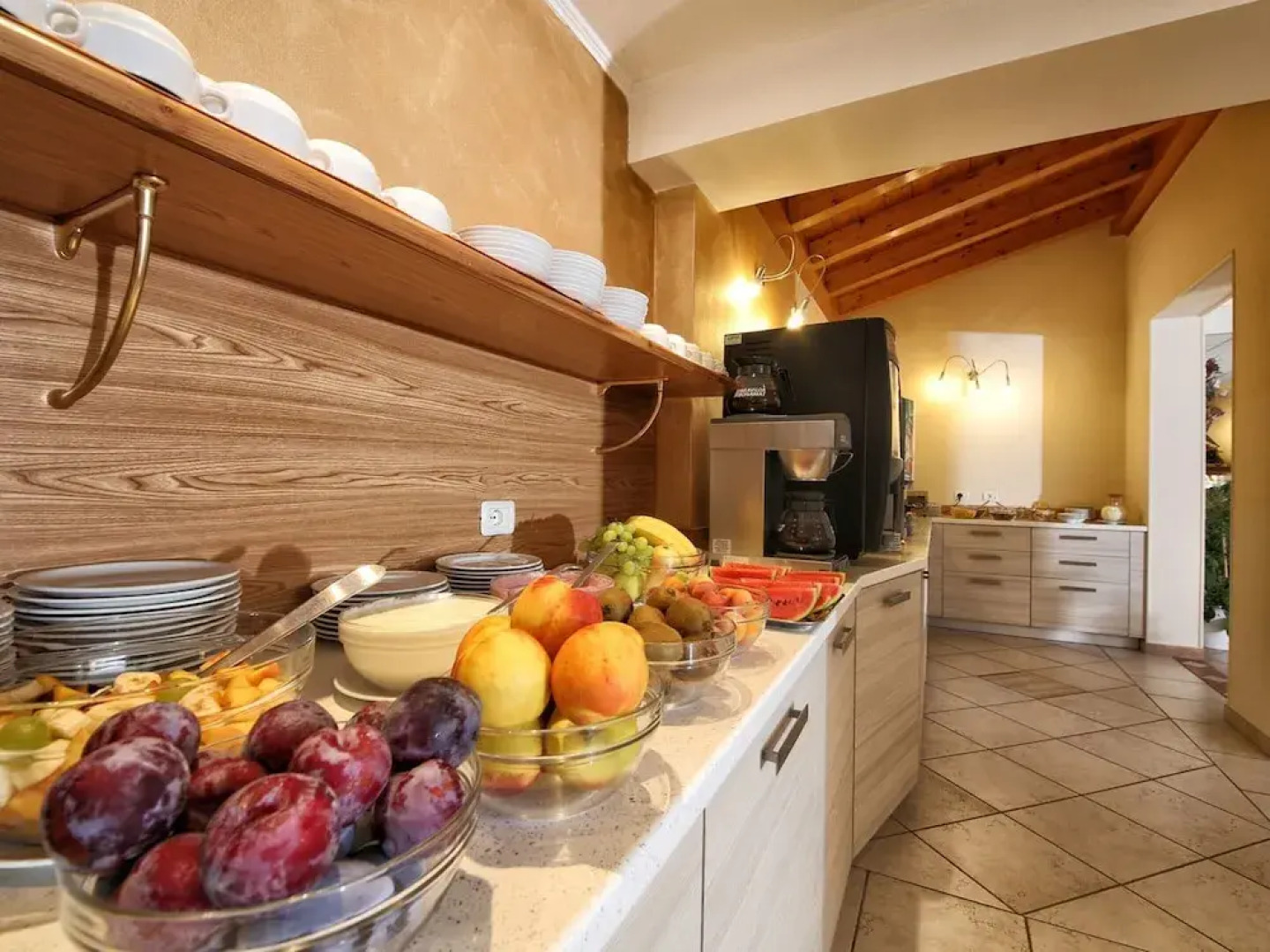 Holiday Home in Tremosine With Pool, Sauna, Garden, Terrace