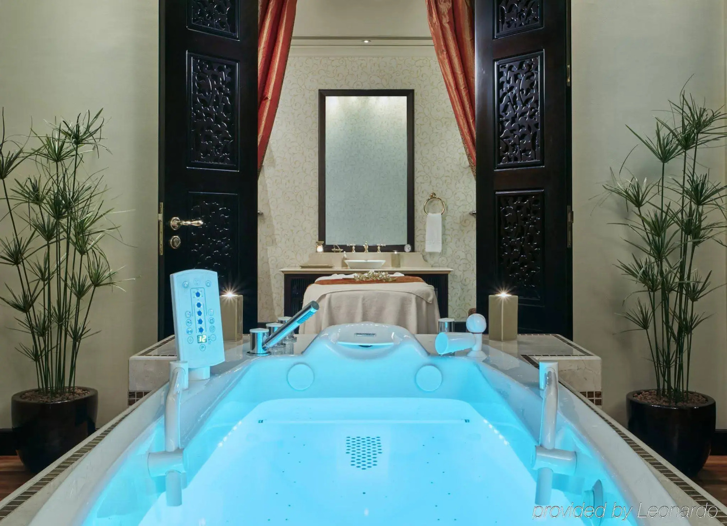 Crowne Plaza Kuwait Al Thuraya City by IHG