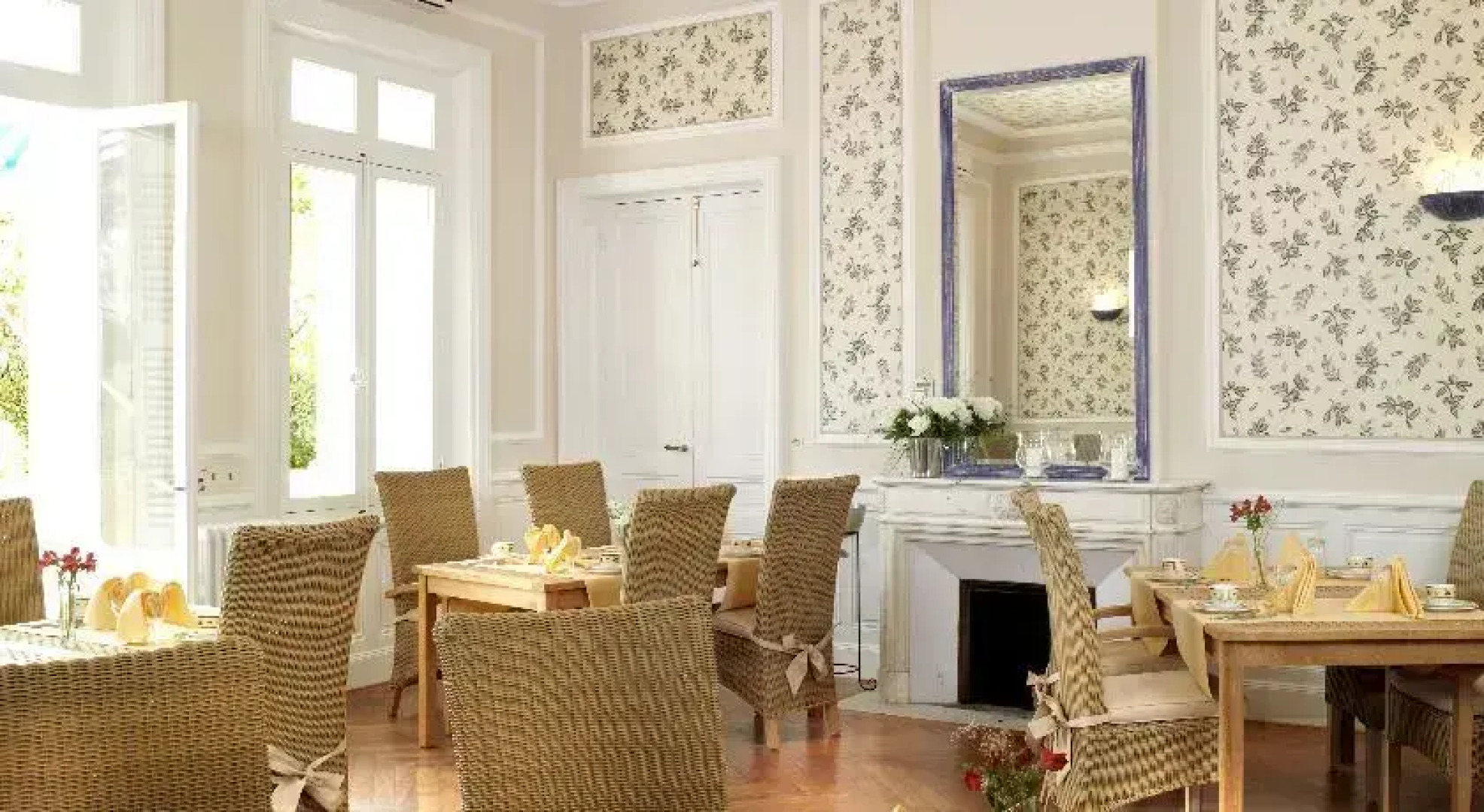 Romantik Hôtel La Chêneraie