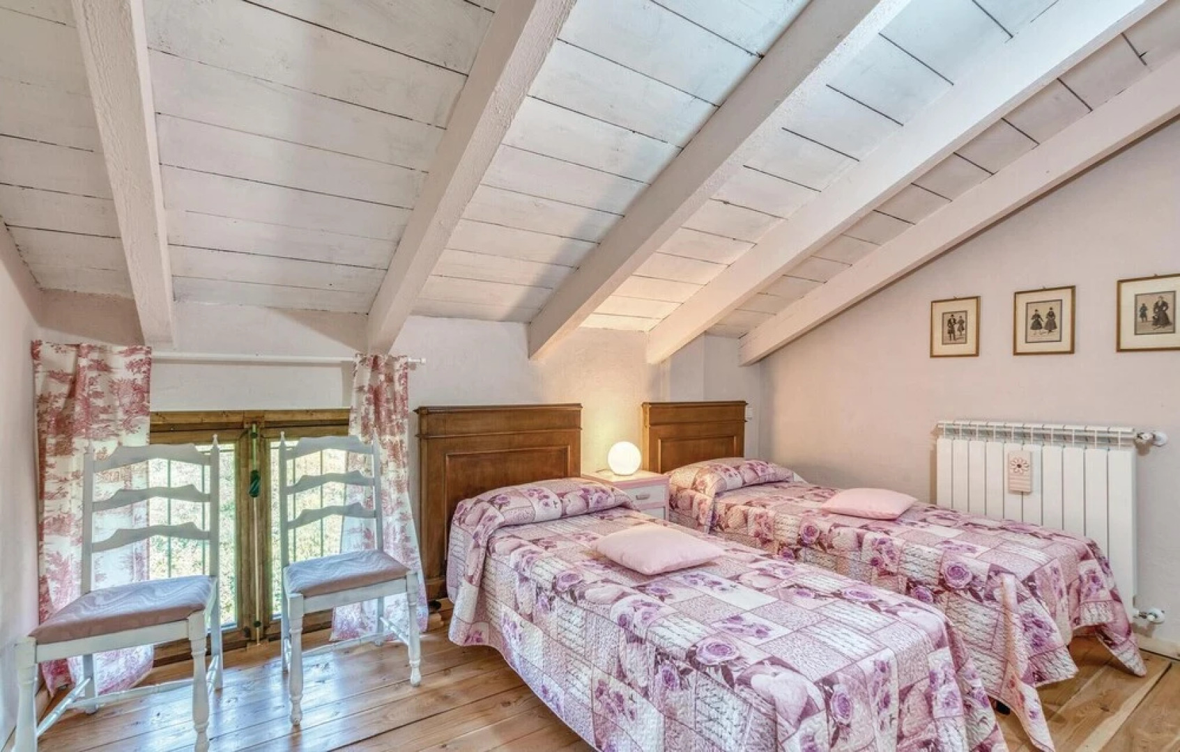 Stunning Home in Castelnuovo Calcea With Wifi and 7 Bedrooms