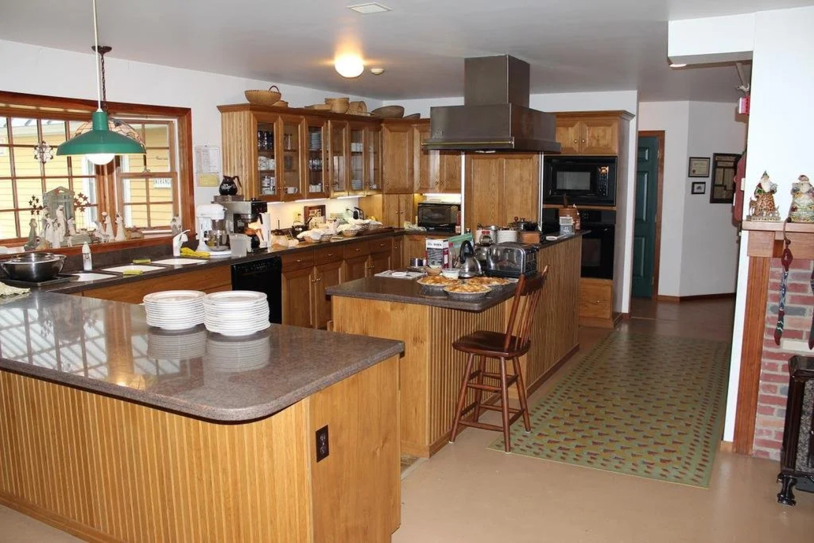 Breakfast on the Connecticut