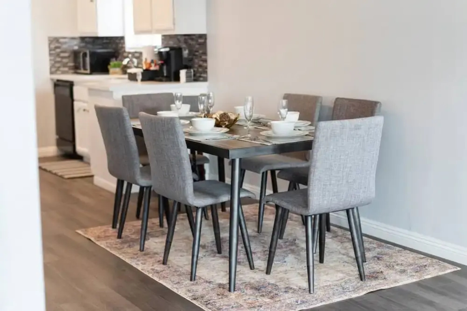 Large 4-bedroom House With AIR Hockey Table Close TO Disneyland IN Orange County p41