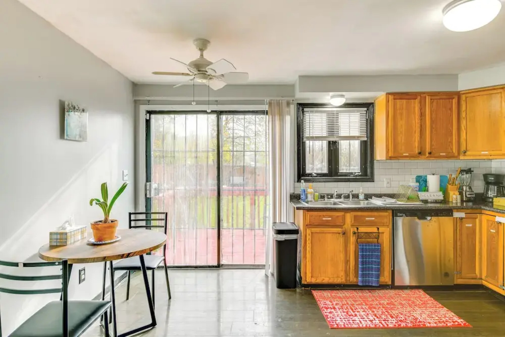 4 Mi to Dtwn: Family Home in Buffalo