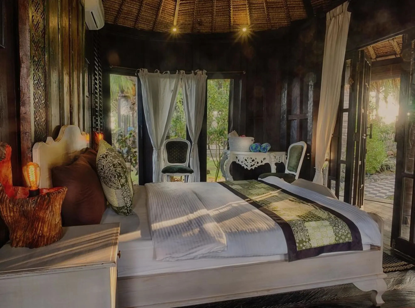 Most Exotic Beachfront Villa Keong