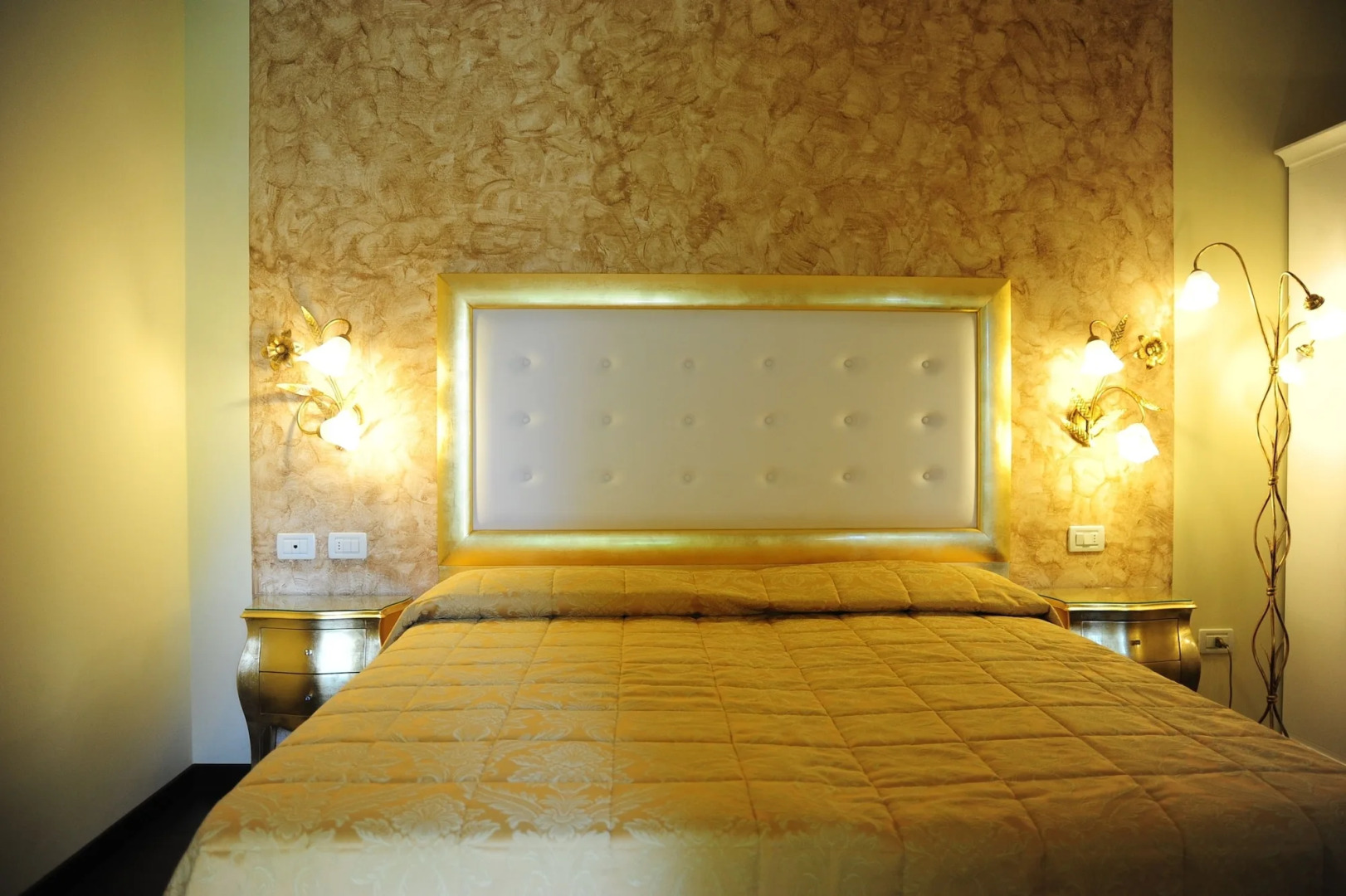 Viktoria Palace Hotel