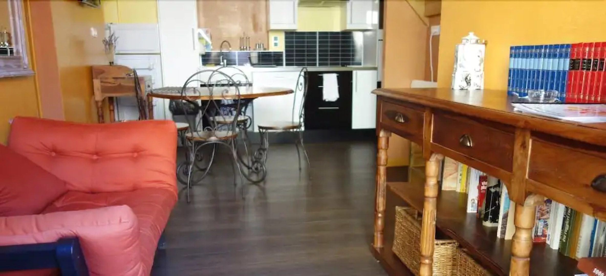 Les Arcades Le Lion Dor