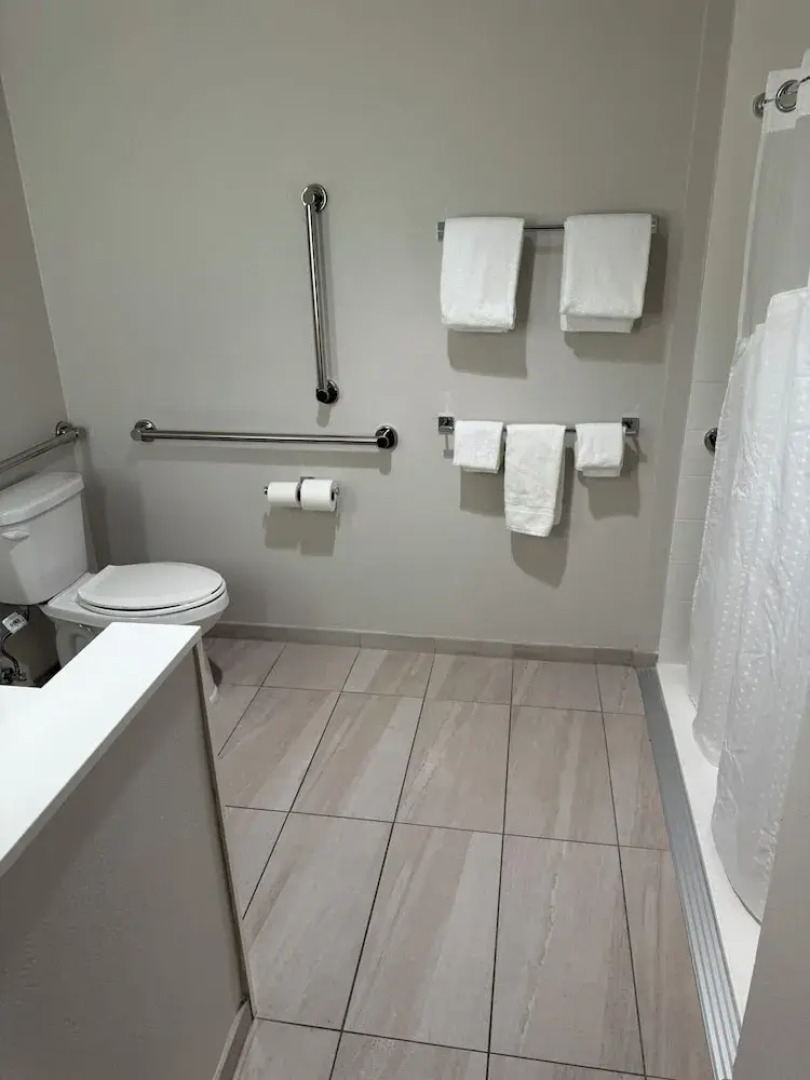 Holiday Inn Express & Suites Henderson South - Boulder City by IHG