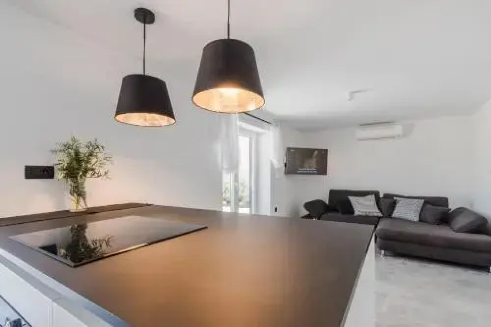 Five Bedroom Holiday Home In Kornic