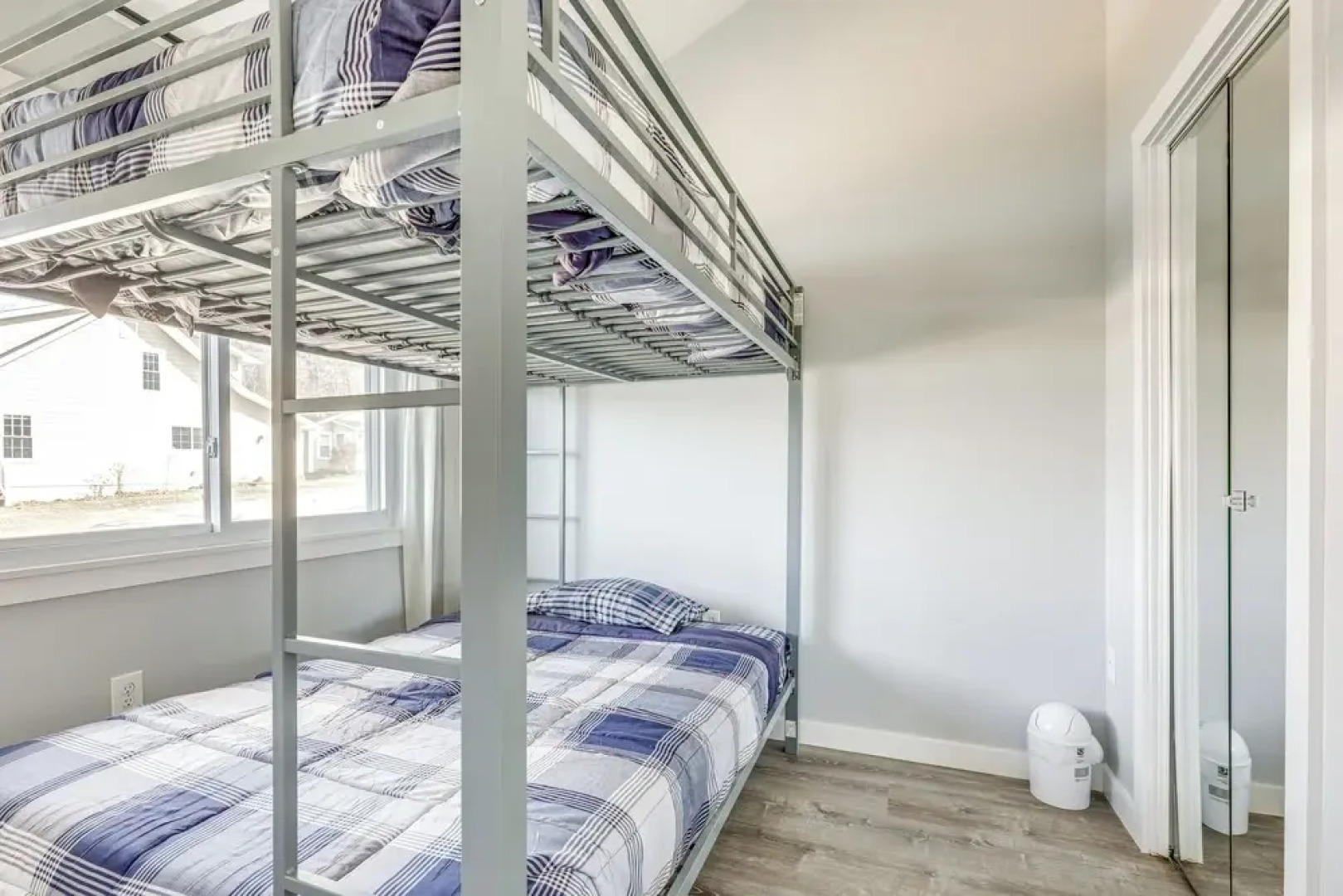 Steps to Beach: Lake-view Laconia Getaway!