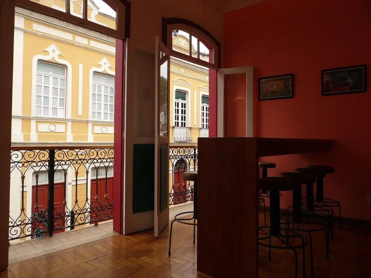 Varanda Hostel e Galeria de Arte