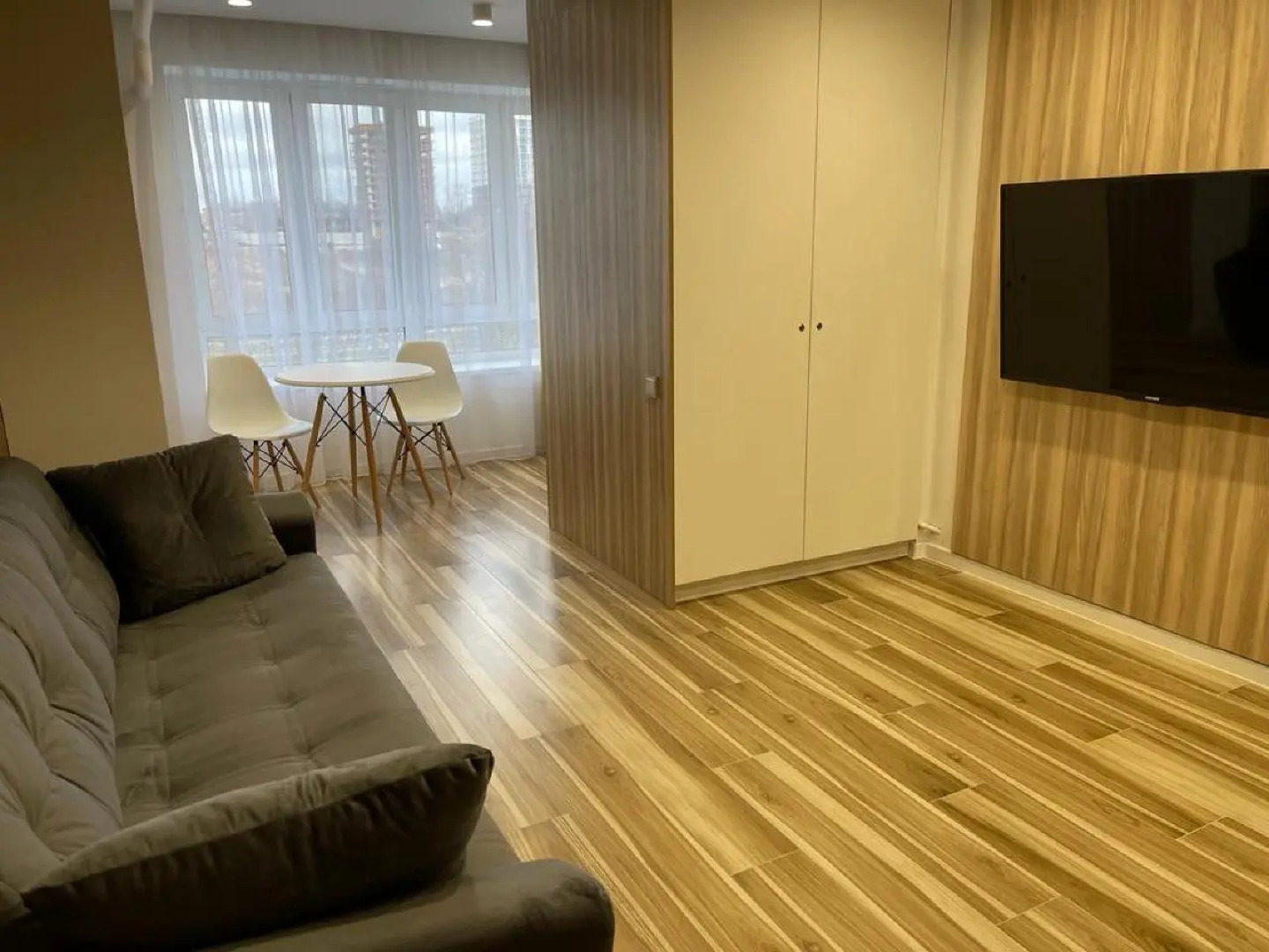 Апартаменты на улице Наумова 5