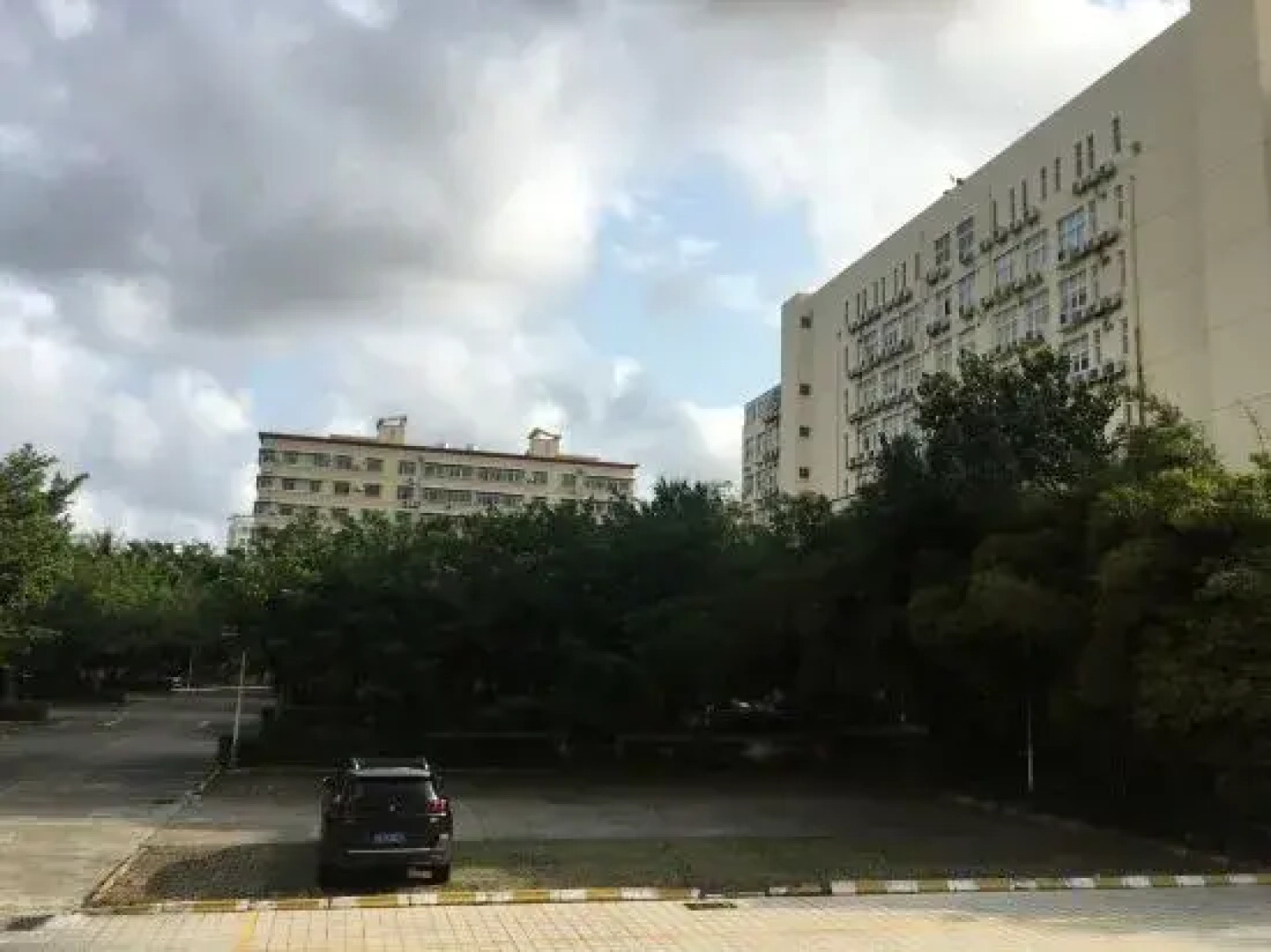 Weijia Business Hotel