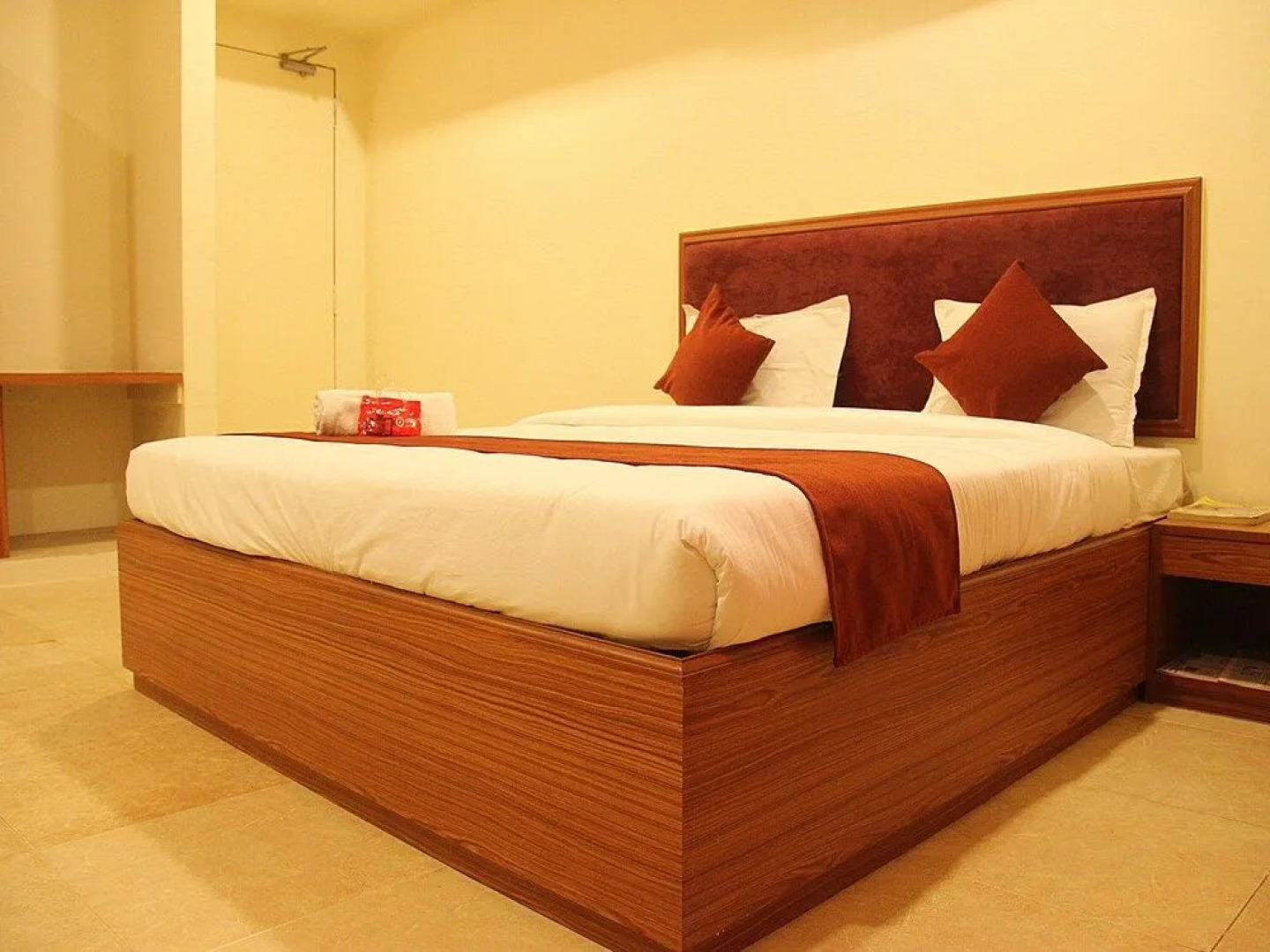 OYO 1697 Hotel PM Regency