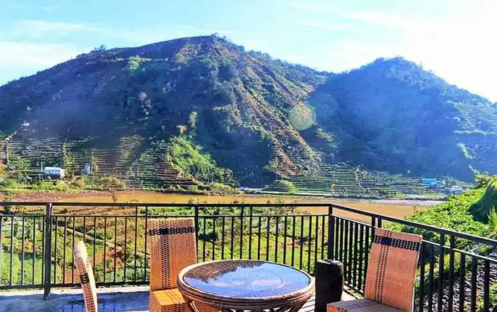 Afton Homestay Sikunir