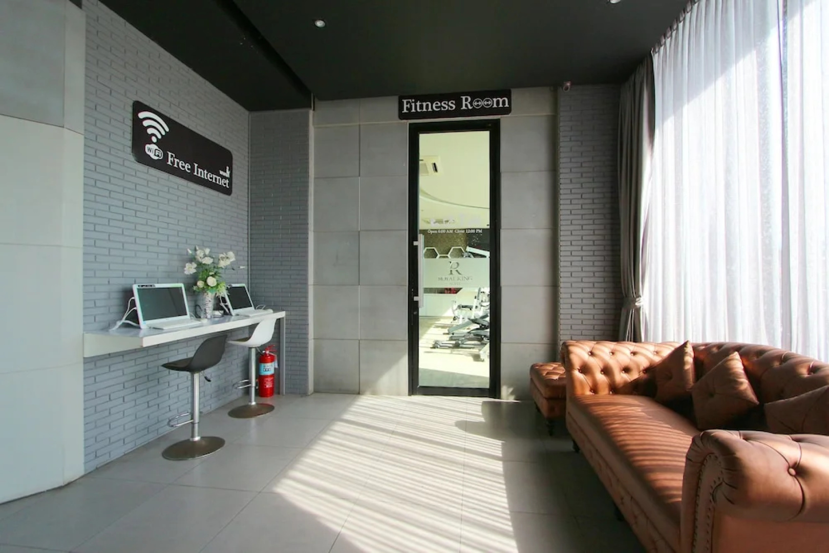 Royal King Suite