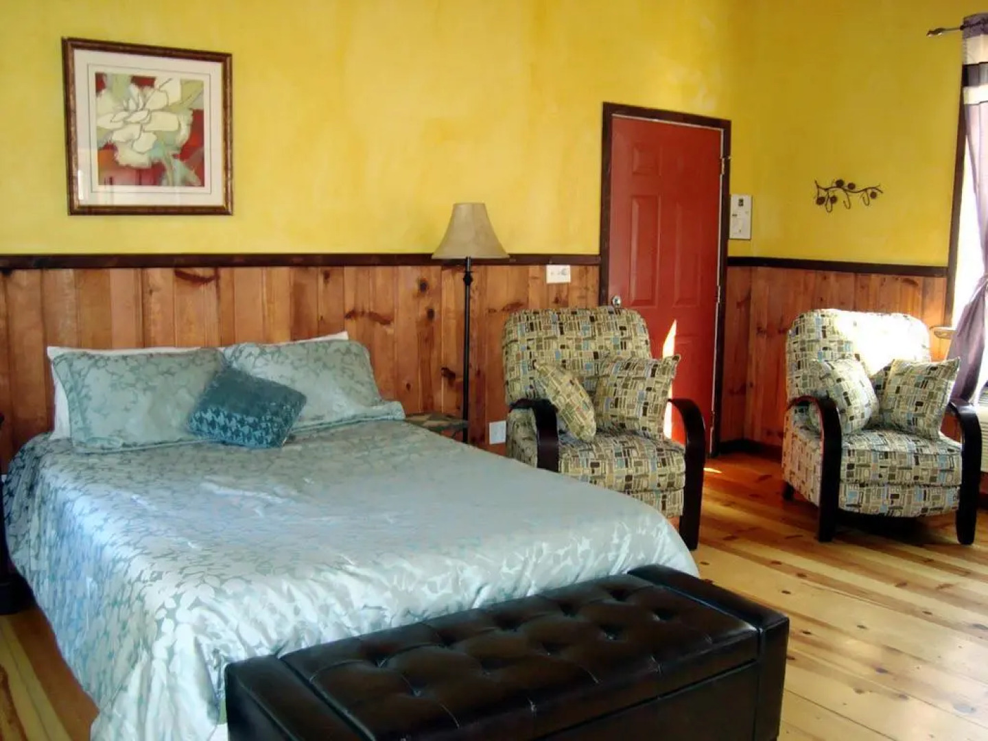 Sequoia Riverfront Cabins