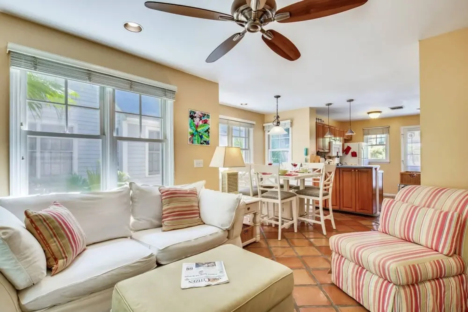 Cottage by the Pool by Avantstay w/ Balcony, BBQ & Shared Pool! Month Long Stays Only
