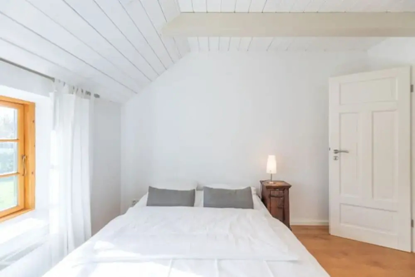 Historisches Reetdachhaus in Ruhiger Lage