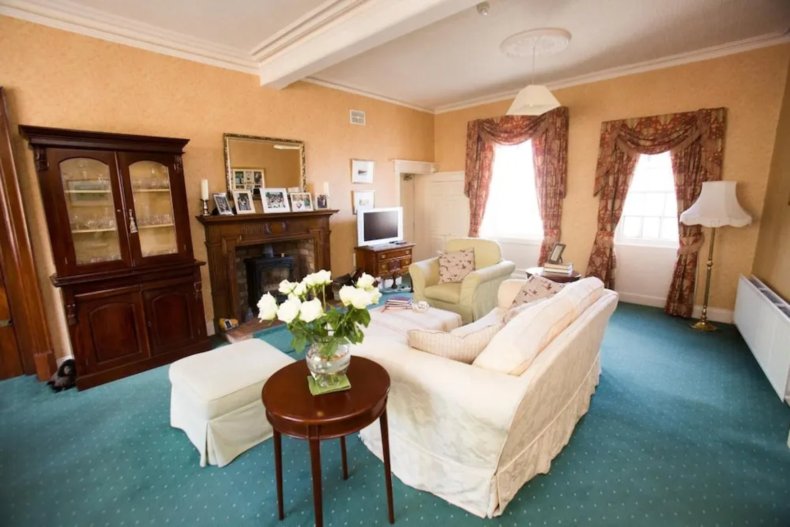 Dufferin Coaching Inn & Hall