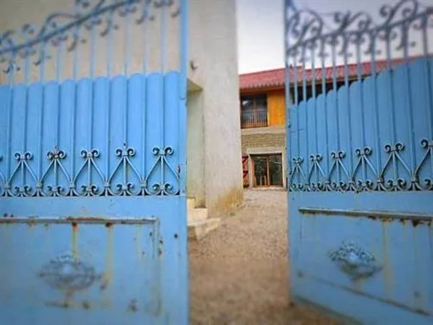 The Resid For Calixte