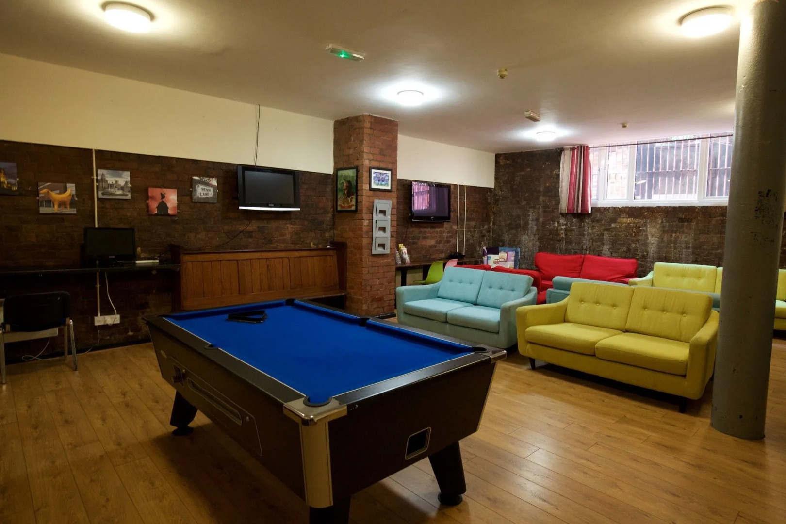International Inn - Hostel