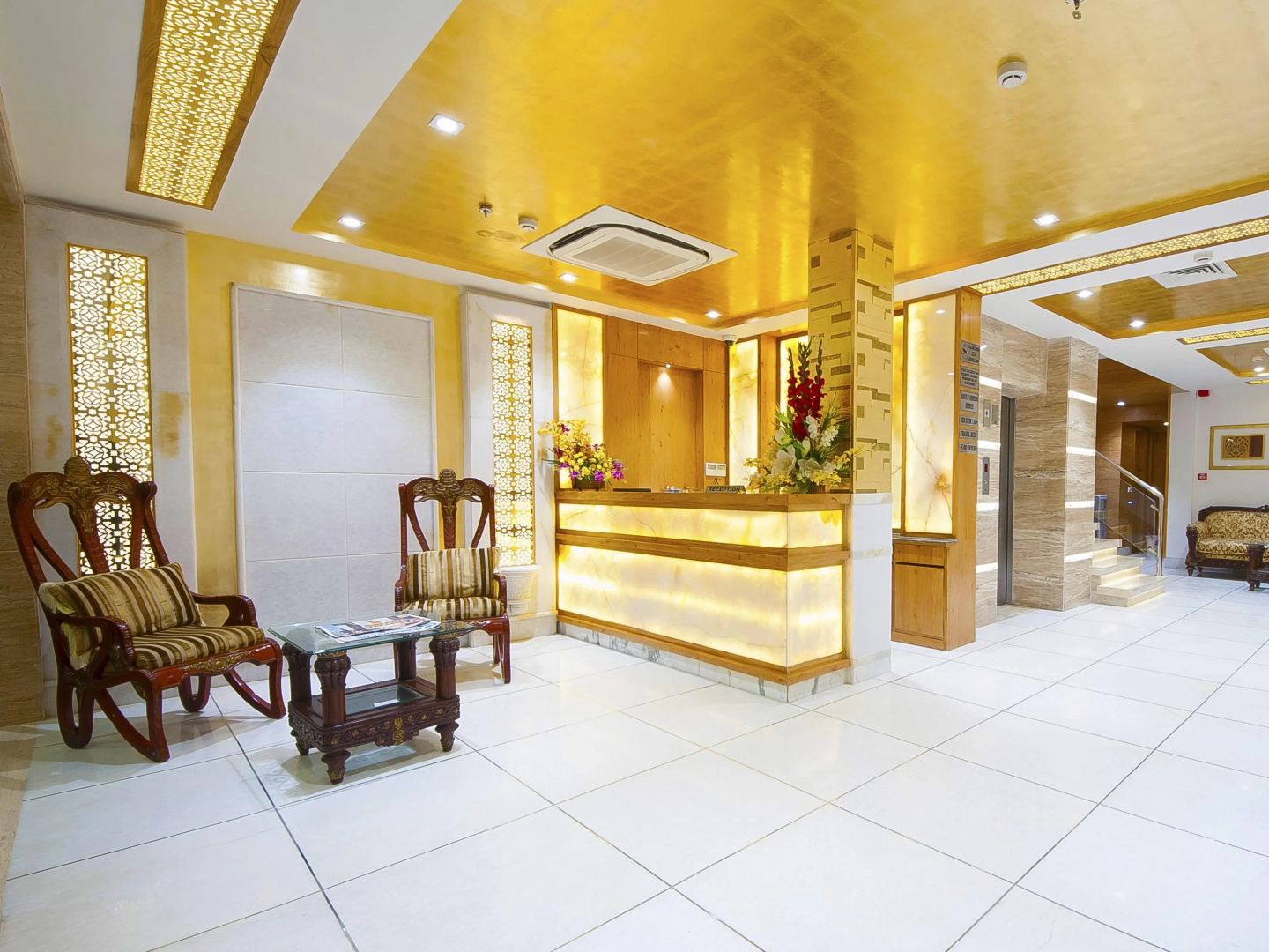 Hotel Swaran Palace