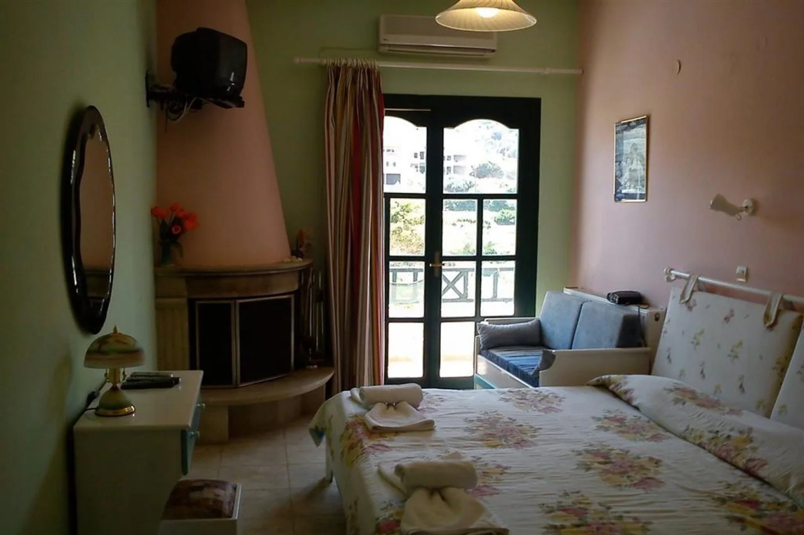 Dioskouroi Apartments