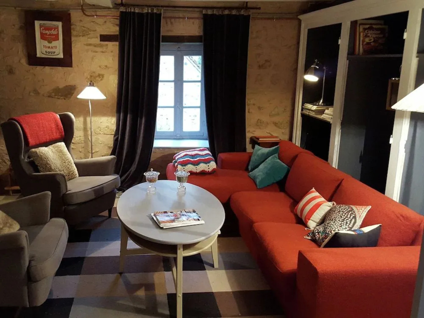 Cosy Castle in Onlay with Swimming Pool