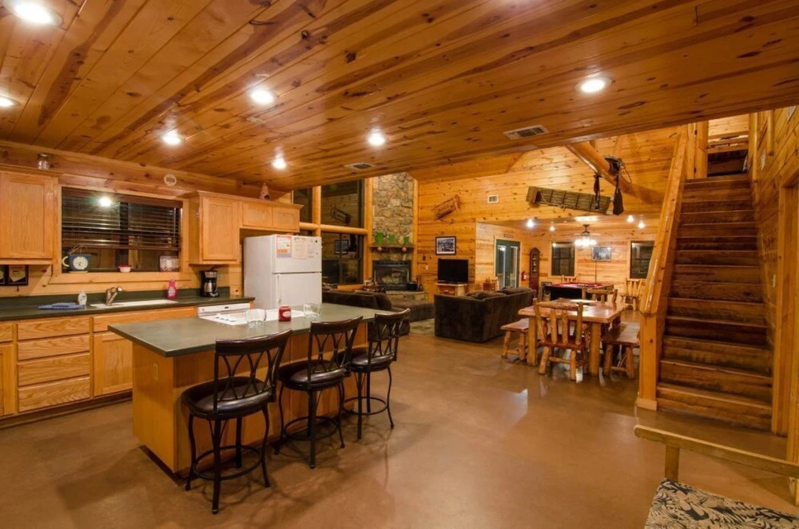 Breckoma Lodge - 4 Br Cabin