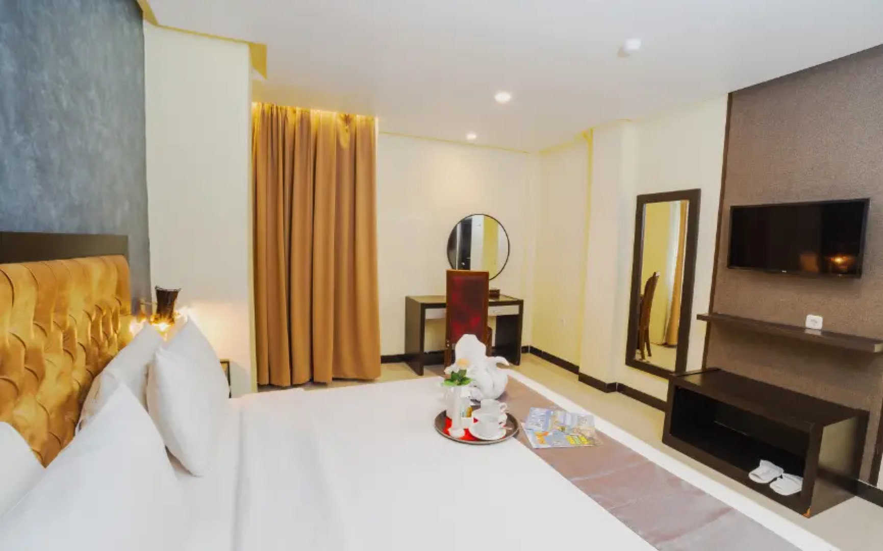 Parkside Star Hotel Waena