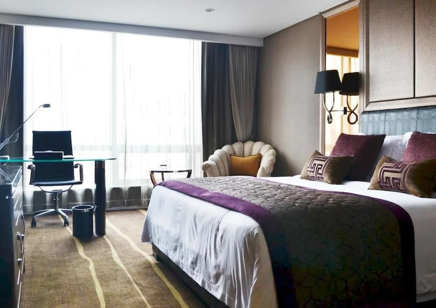 Deyang Care Feeling Grand Hotel