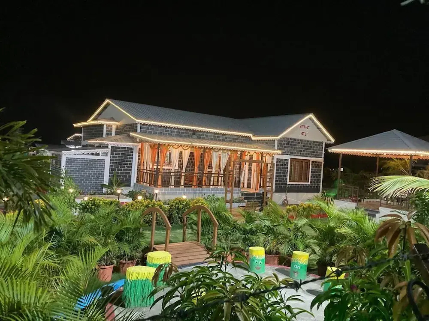 Aabancha Wada By Joy Suites