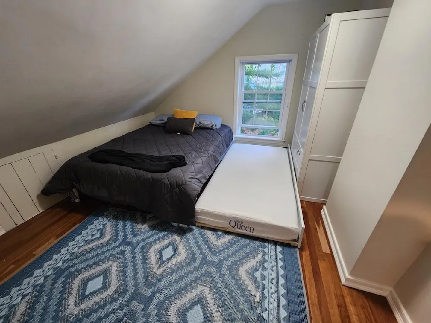 Marblehead Oasis 3 Bedroom Townhouse by RedAwning