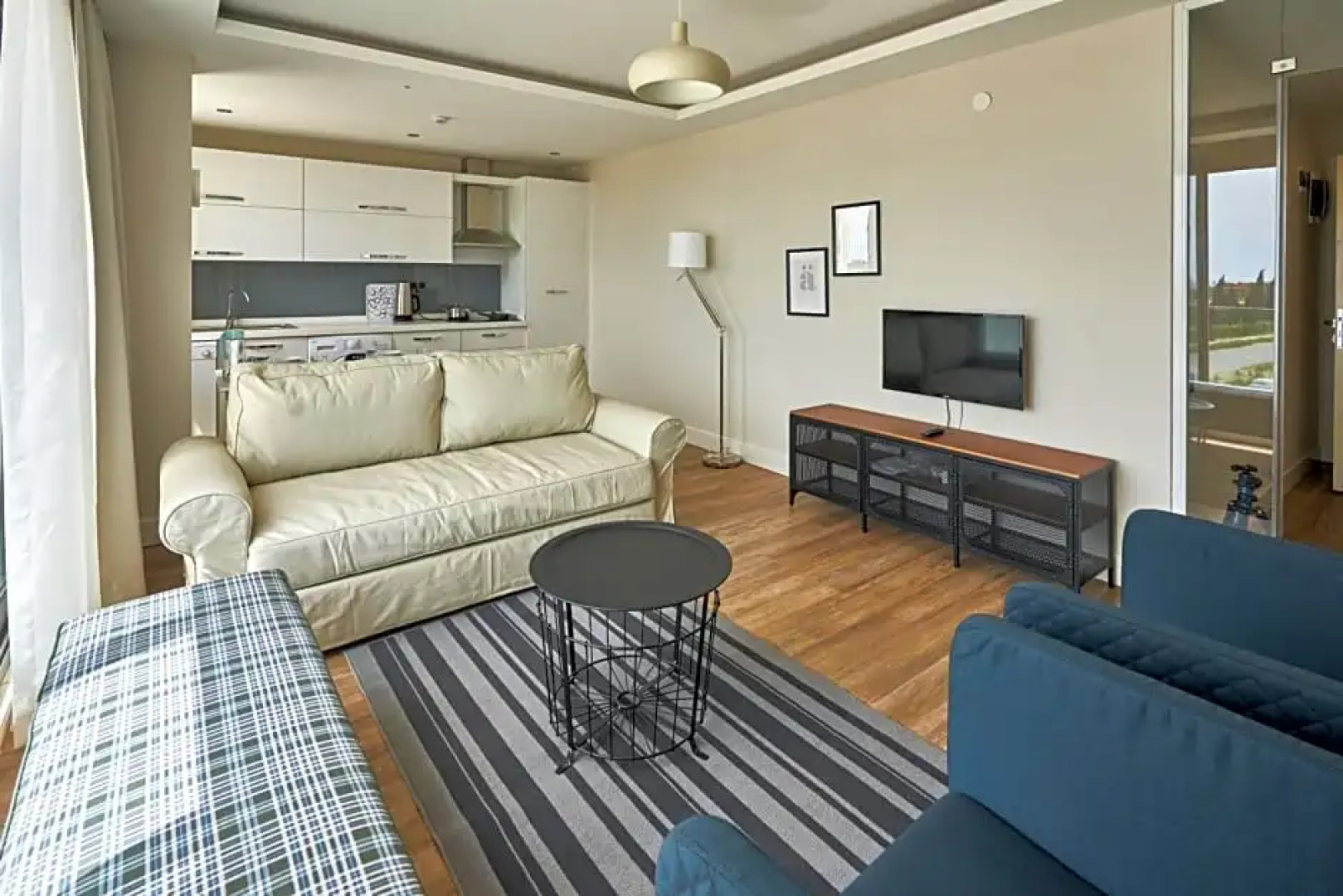 Lara Suite’s Apart Hotel