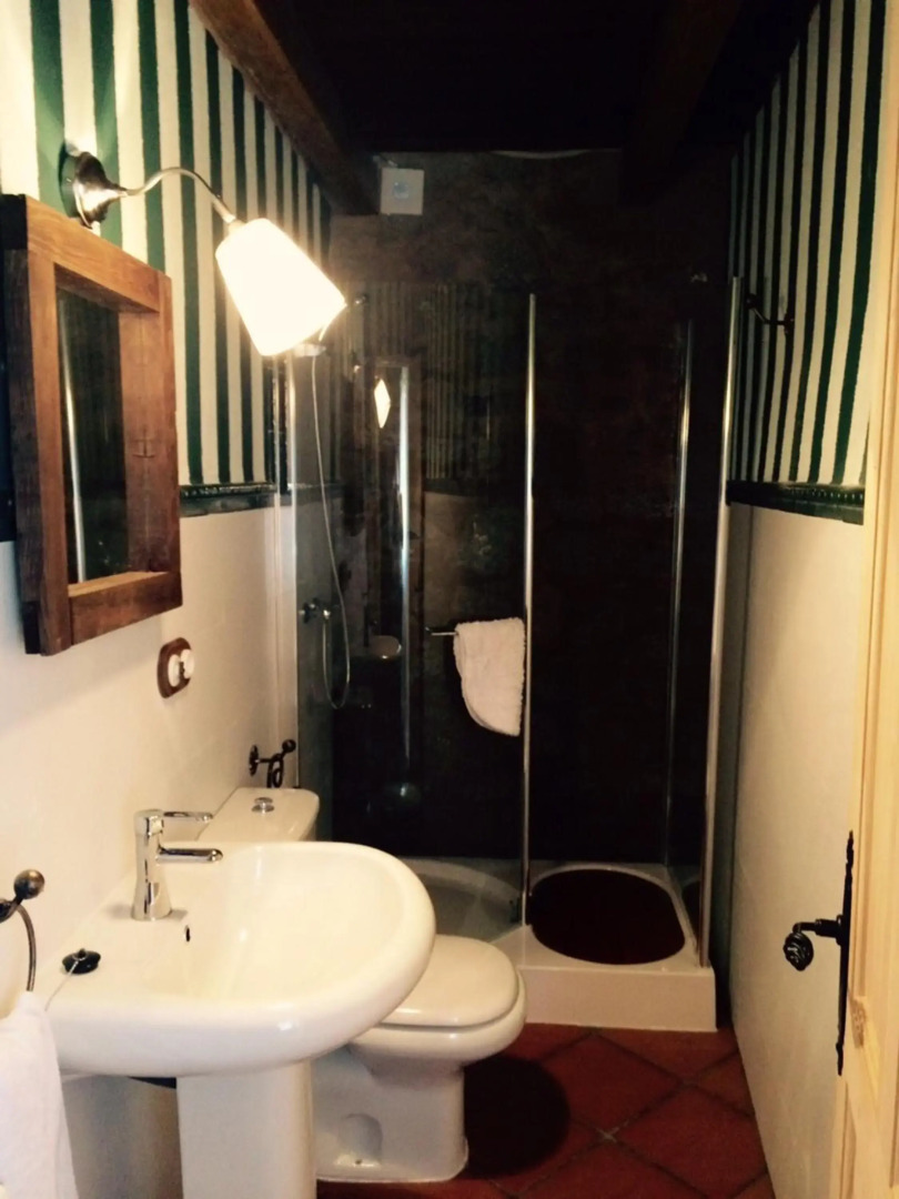 4 bedrooms house with shared pool enclosed garden and wifi at Alcaracejos