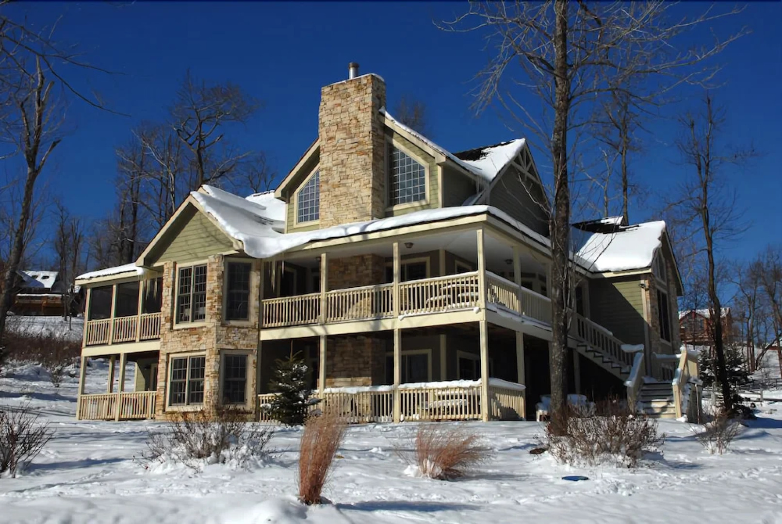 Castle in the Sky 5 Bedroom House