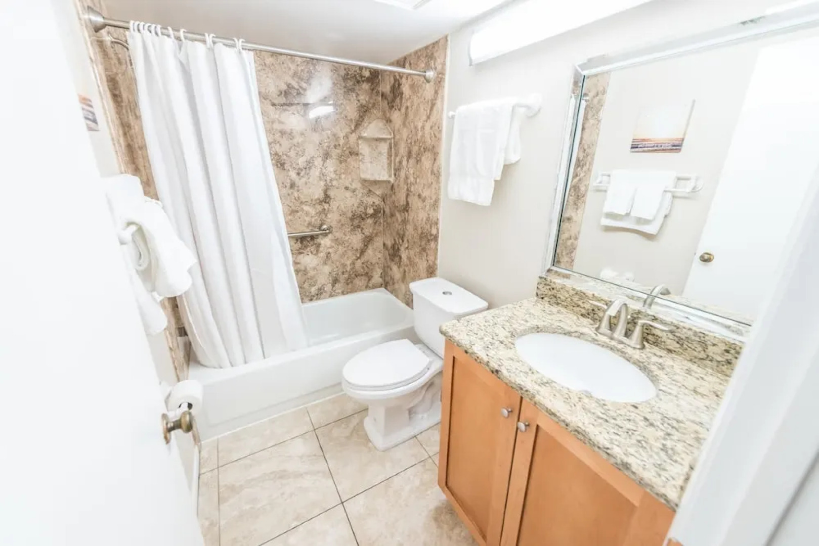 Cape Winds by Happy Palm Stays