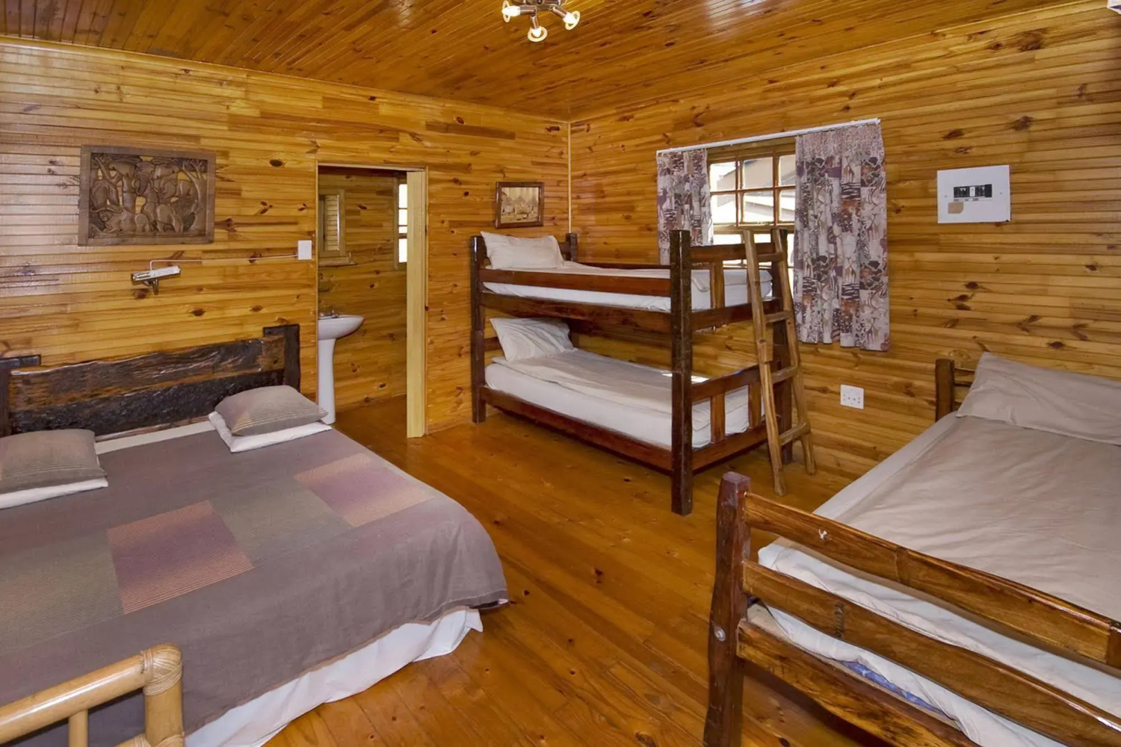 Lungile Backpackers Lodge