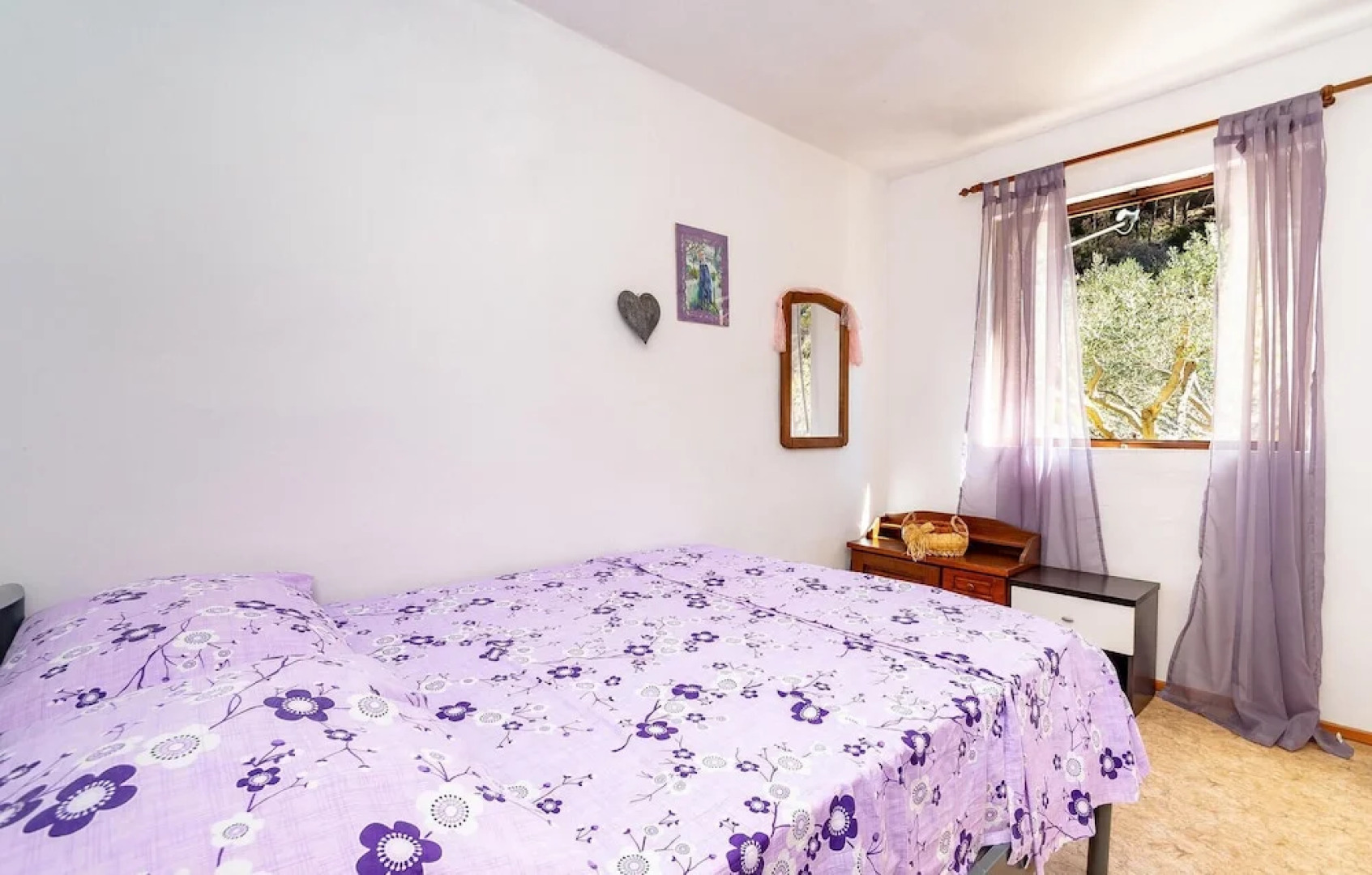 Amazing Home in Pupnat With 4 Bedrooms