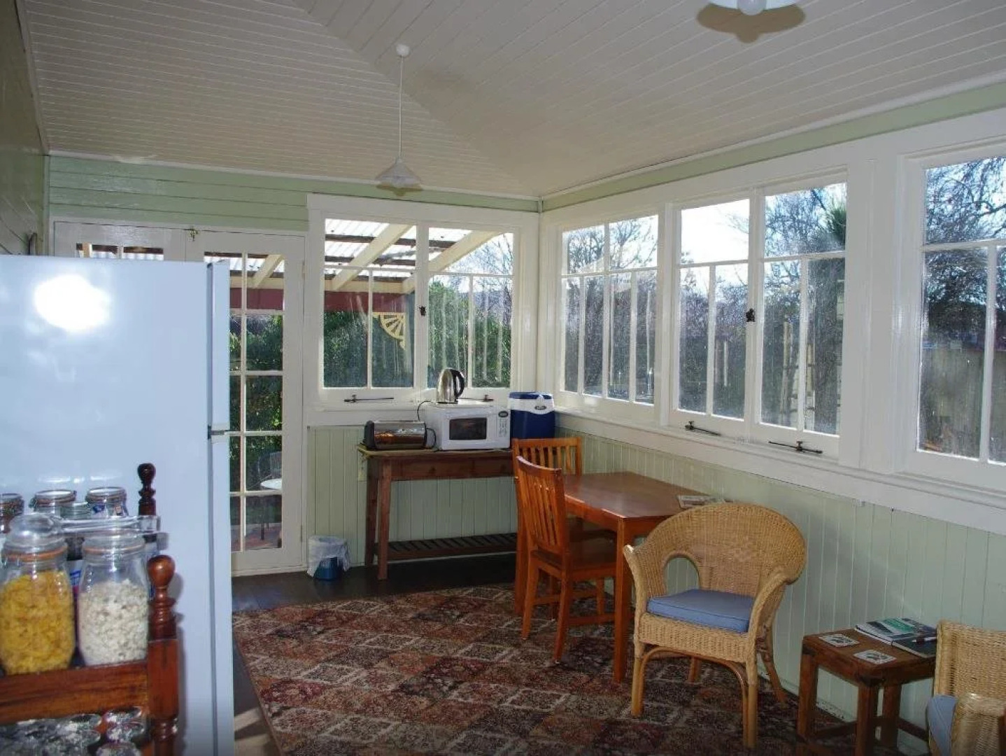 Colonial Cottages of Ross