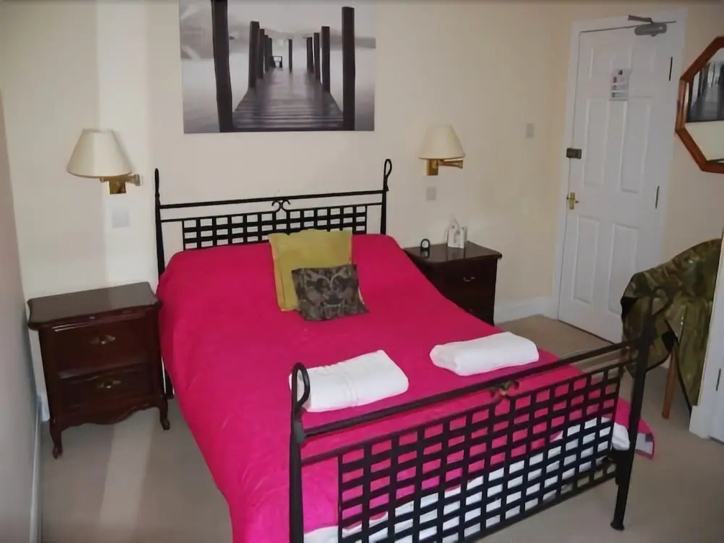 The Bridge Of Lochay Hotel