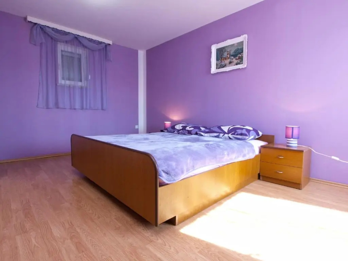 Apartment with pool 1038