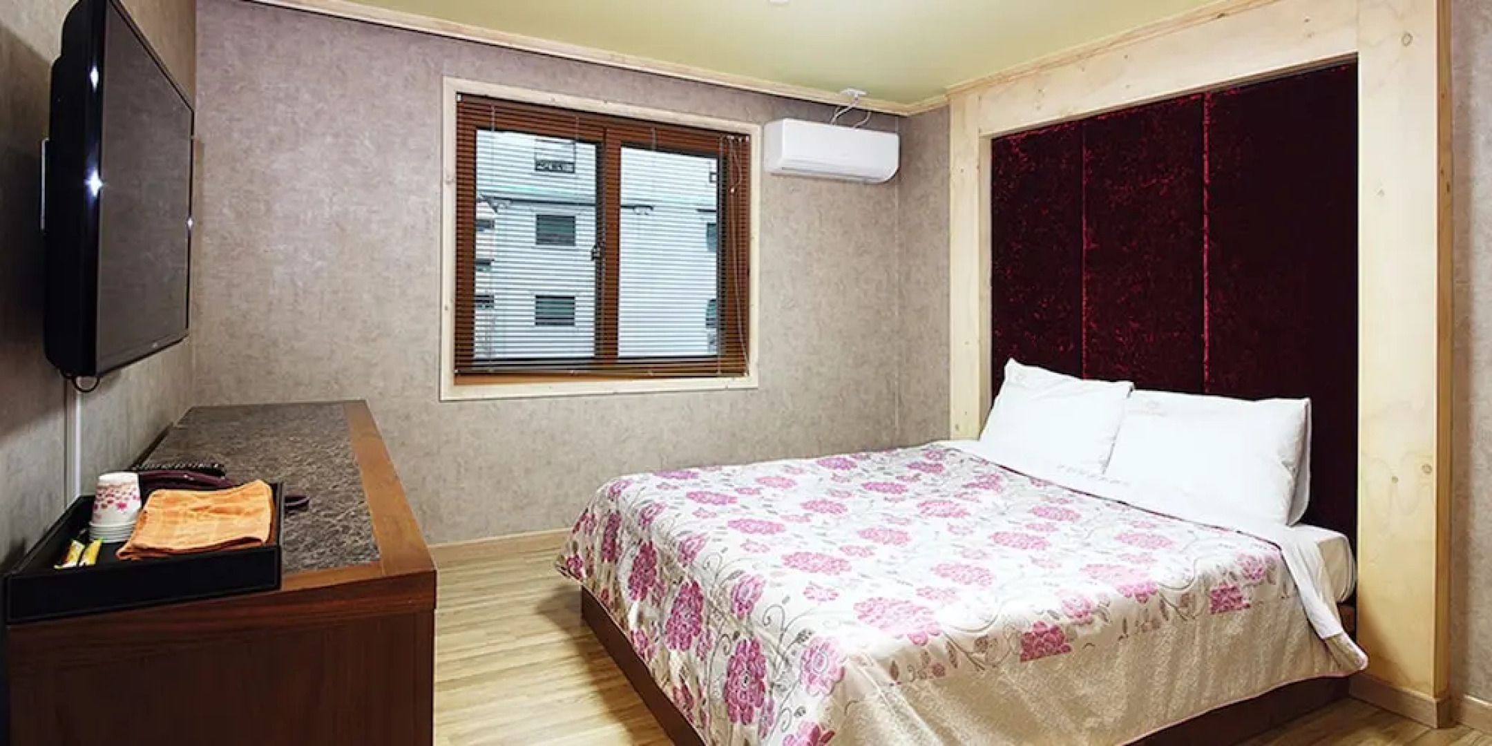 Suanbo Hot Spring Land