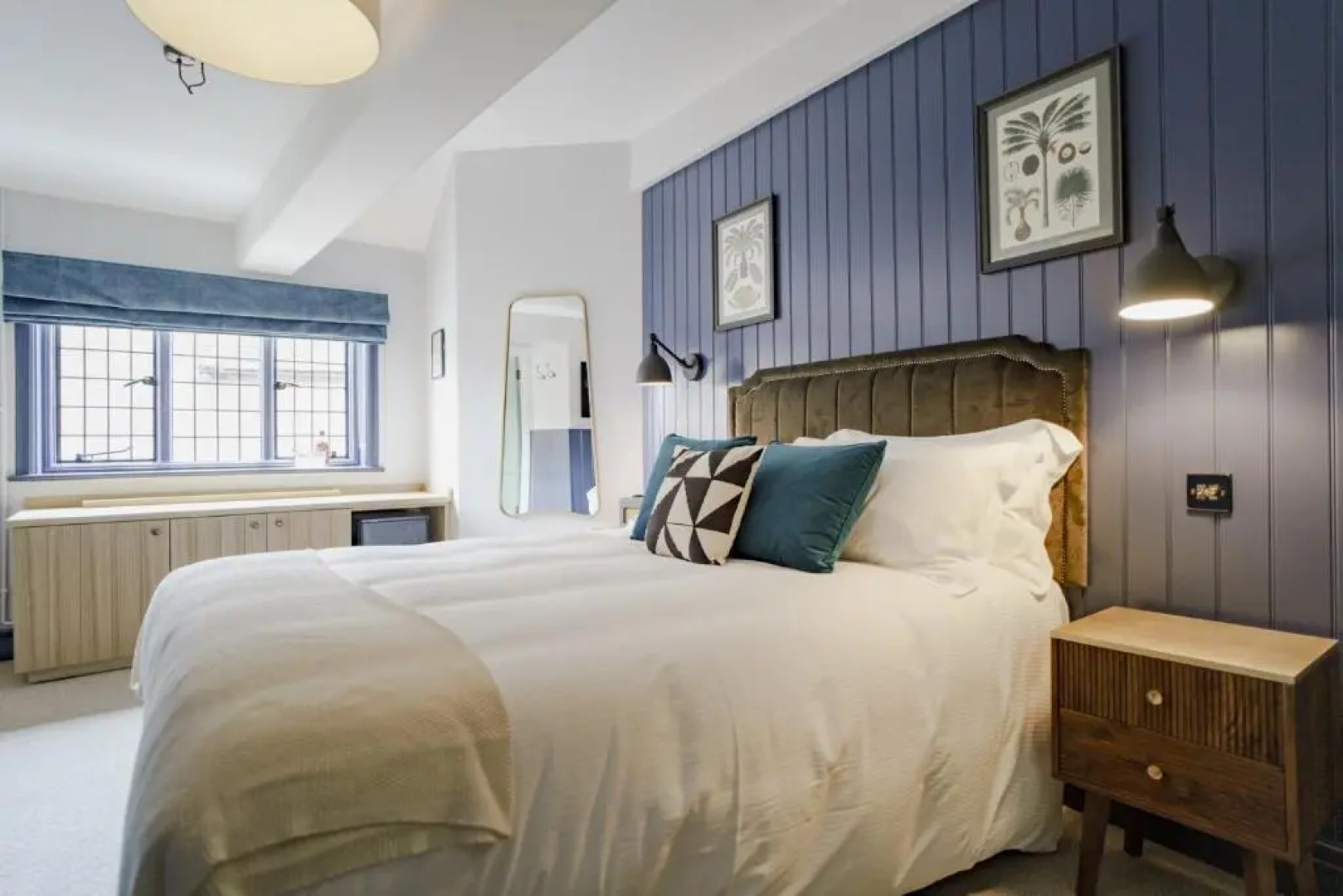 Bel & the Dragon at Red Lion Wendover