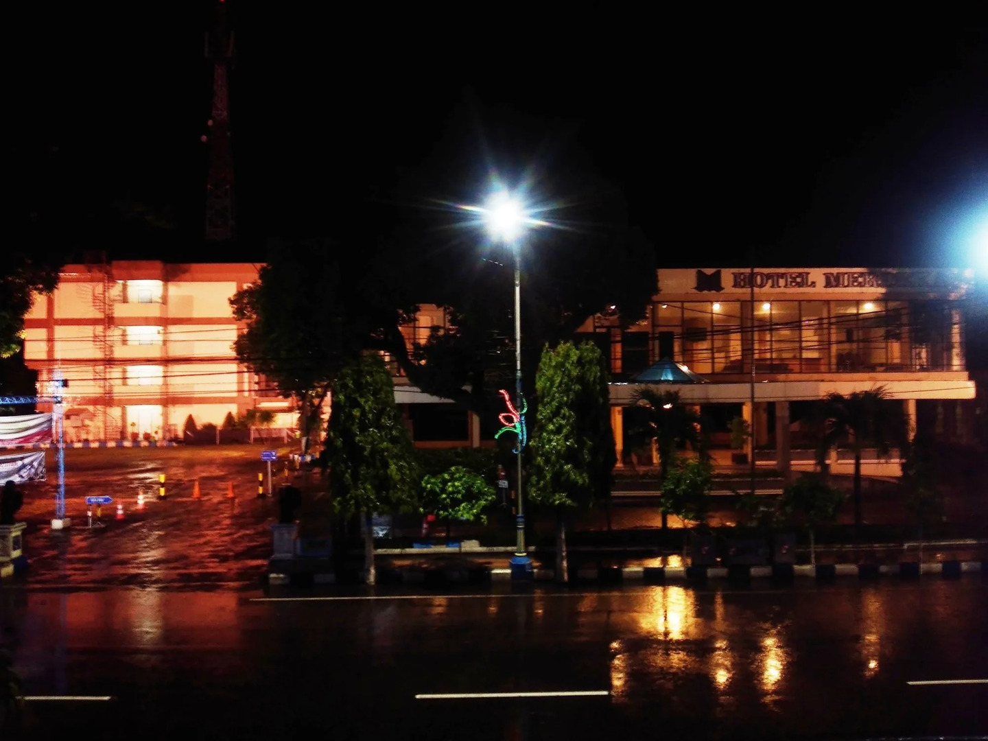 Hotel Merdeka Madiun